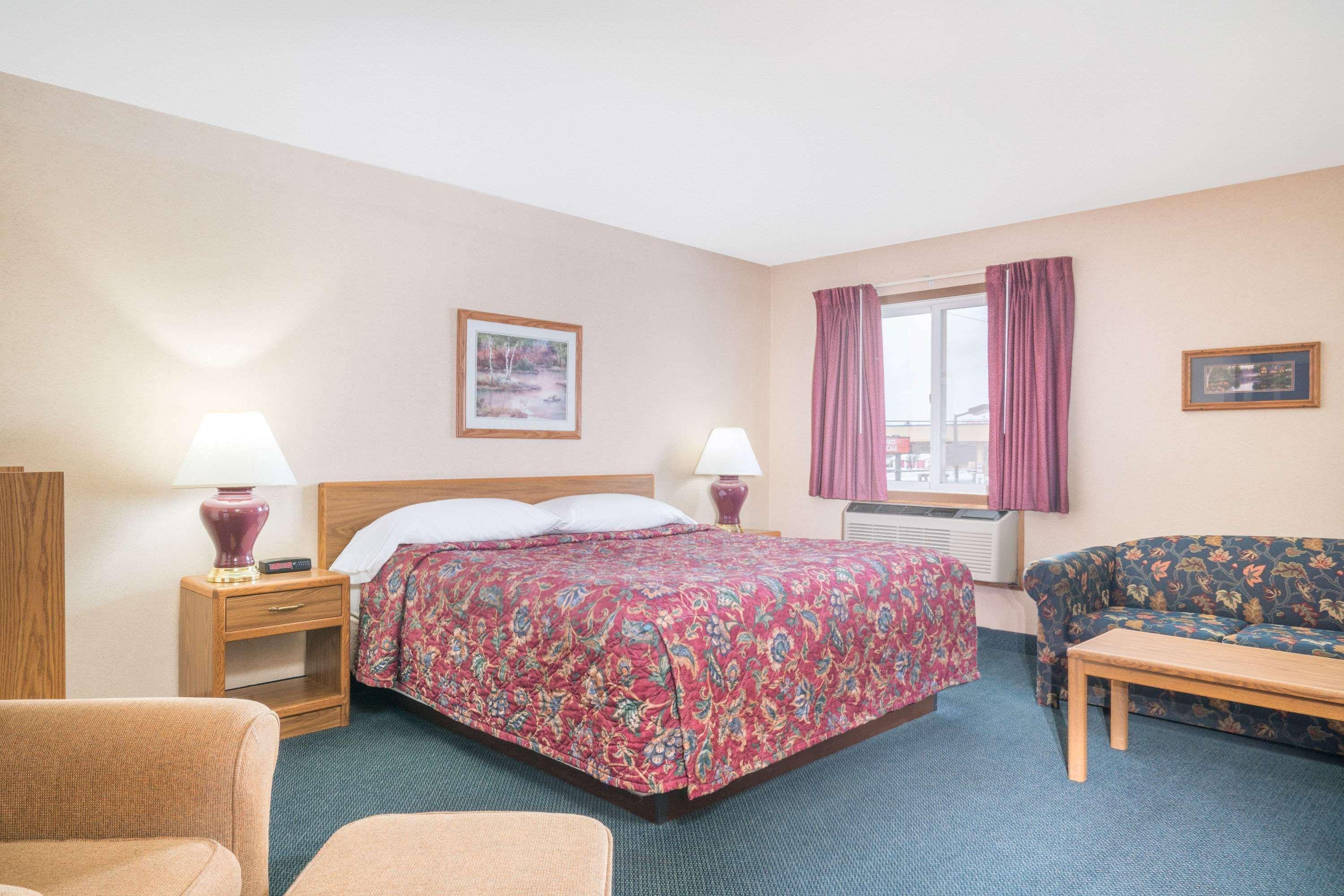 Отель Super 8 By Wyndham Superior Wi Экстерьер фото