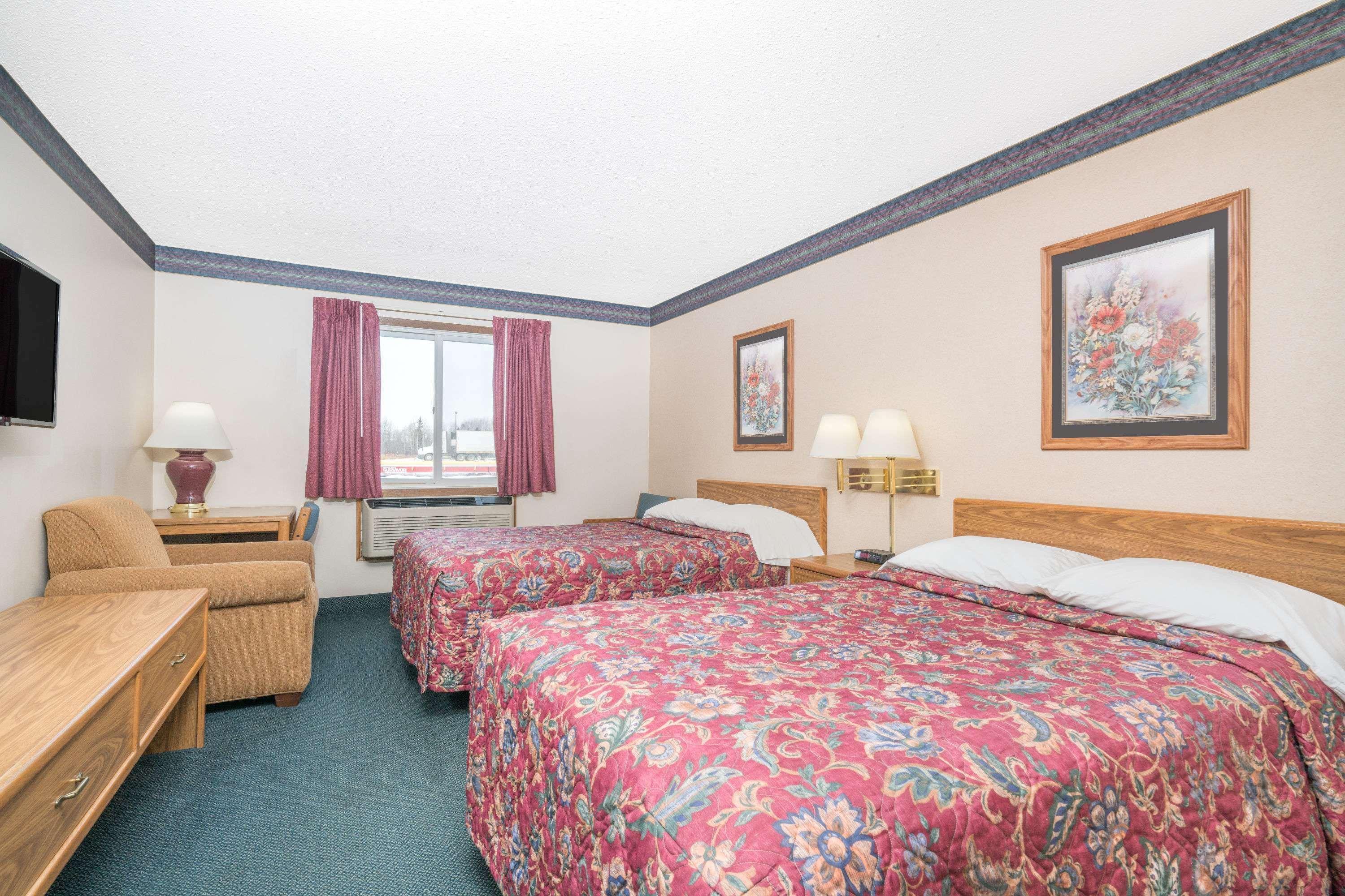 Отель Super 8 By Wyndham Superior Wi Экстерьер фото